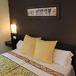 基本康福旅馆 招待所 圣塞瓦斯蒂安