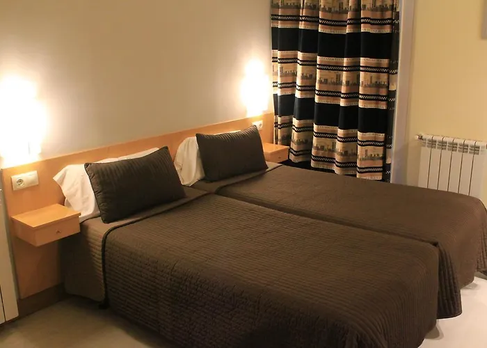 基本康福旅馆 2* 圣塞瓦斯蒂安